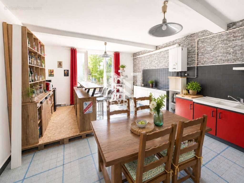 Appartement T3 loué avec combles aménageables - photo 5