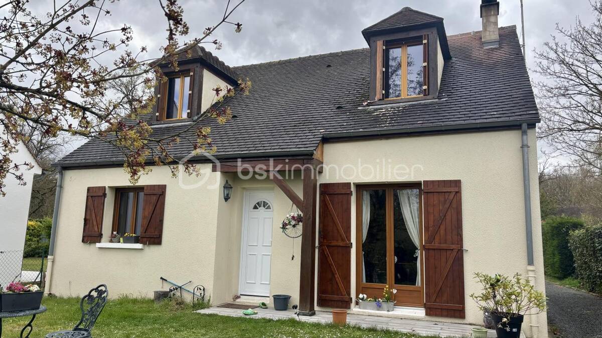 Maison à LARCHANT
