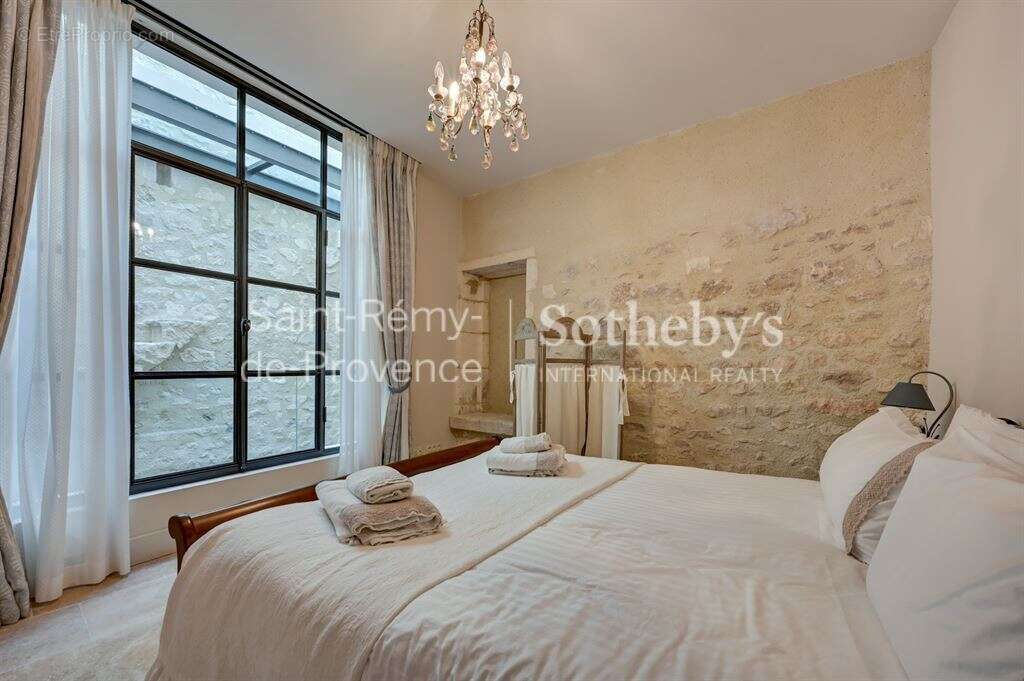 Maison à SAINT-REMY-DE-PROVENCE