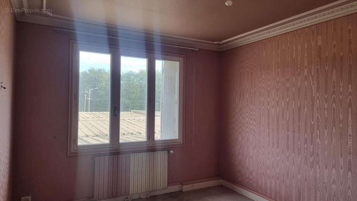 1e chambre - Maison à BAGNAC-SUR-CELE