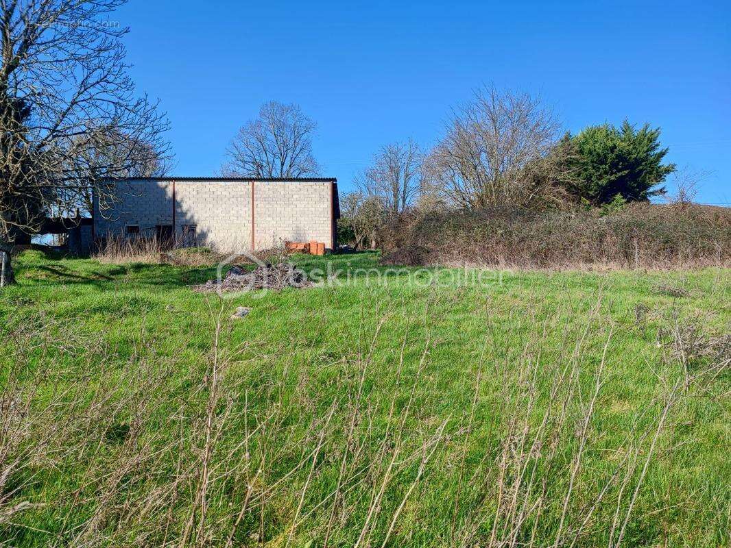 Maison rénovée avec terrain personnalisable – Jusqu'à 1,18 hectare disponible - photo 12