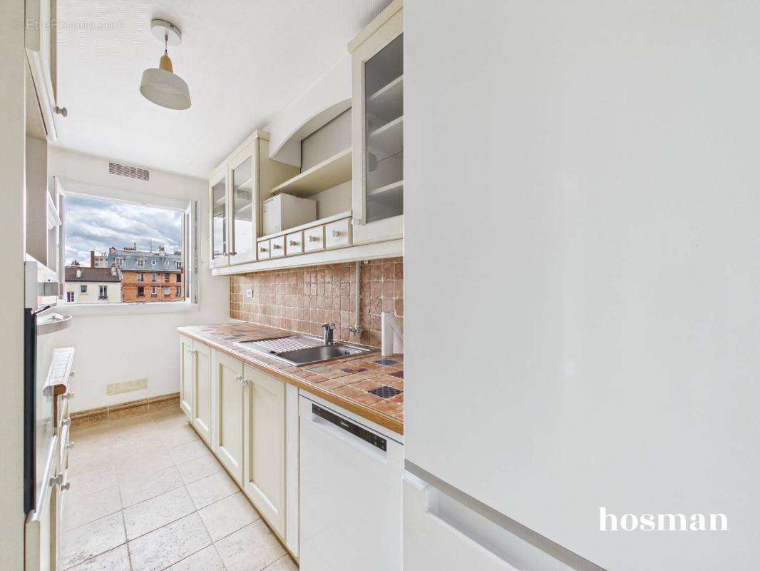 Appartement à PARIS-20E