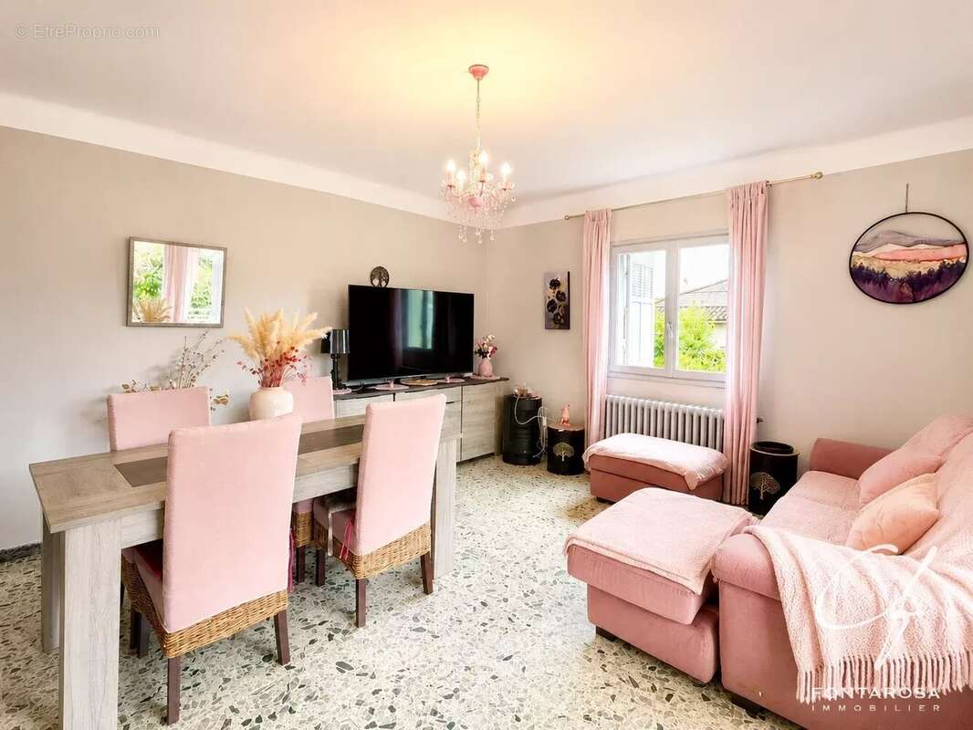 Maison à FREJUS