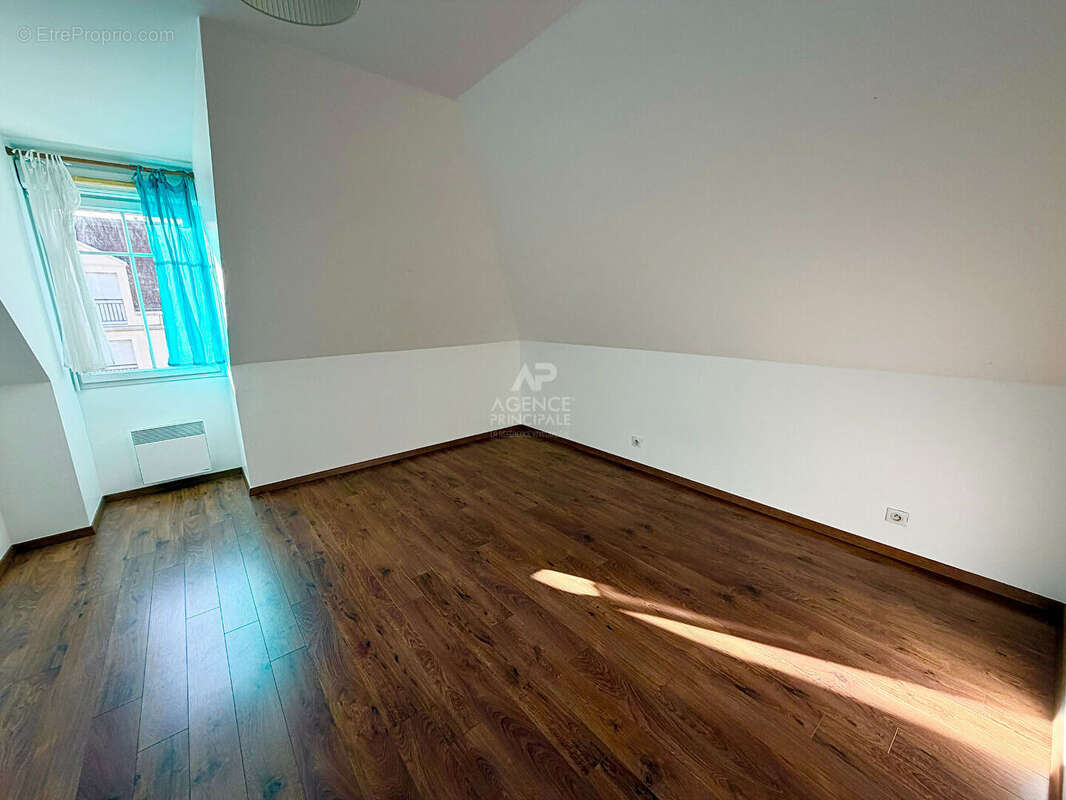 Appartement à VAUREAL