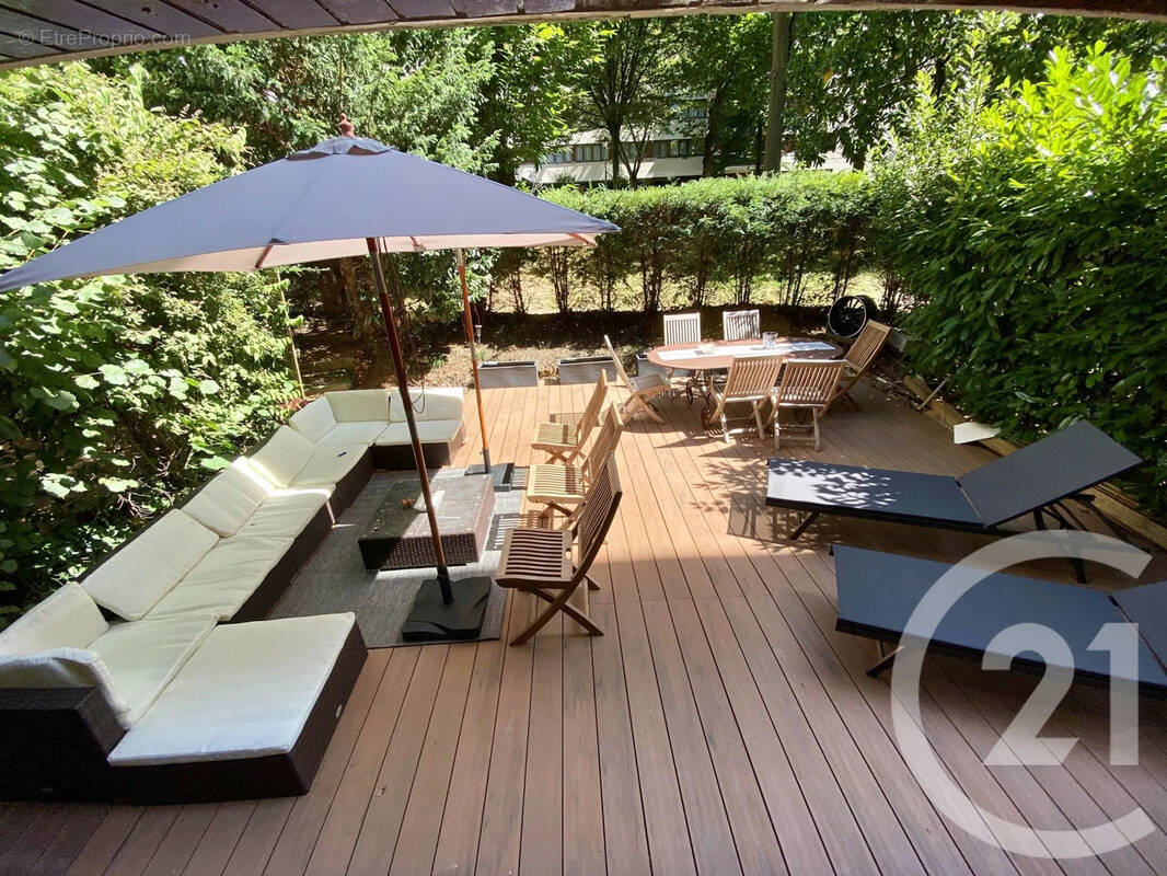 Appartement à LA CELLE-SAINT-CLOUD