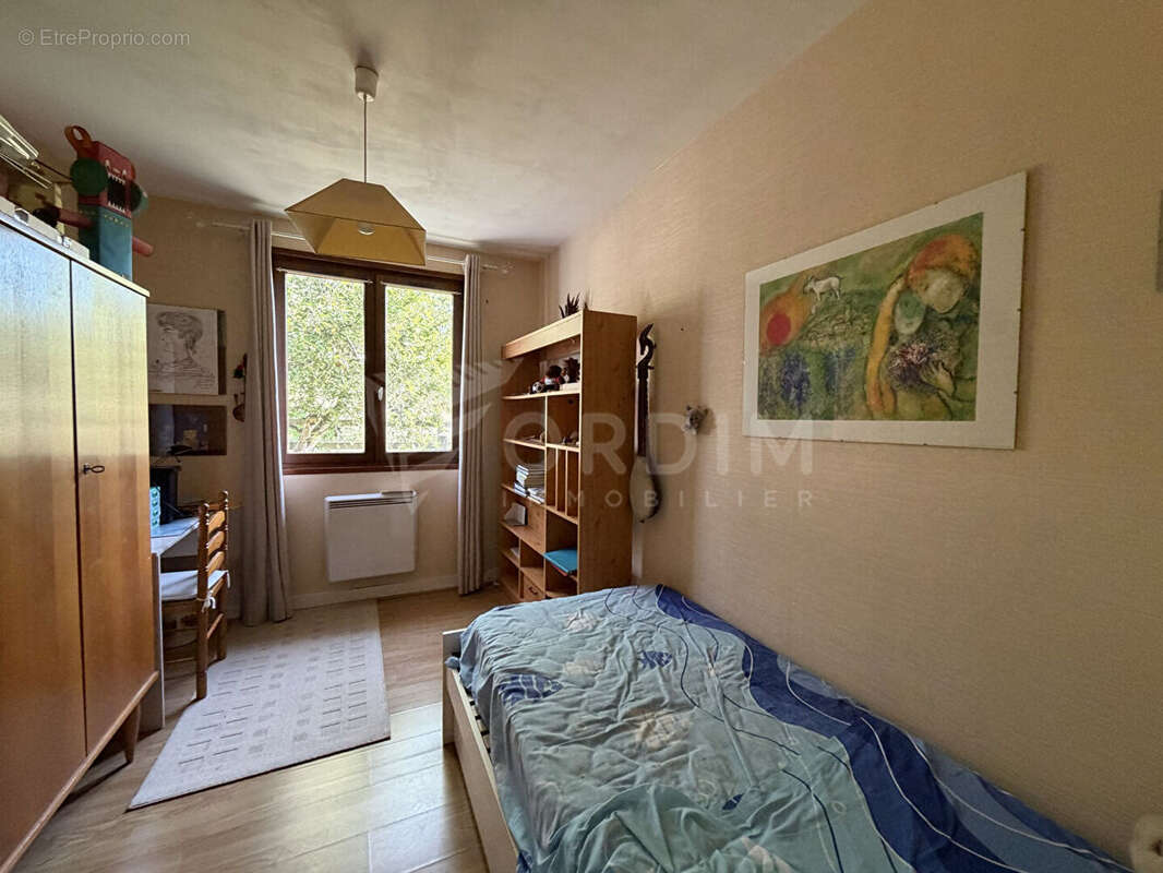 Maison à SAINT-SATUR