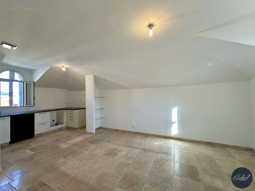 CUISINE salle a manger  - Appartement à NICE