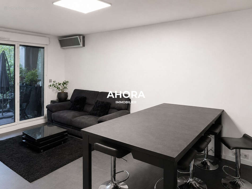 Appartement à MARSEILLE-9E