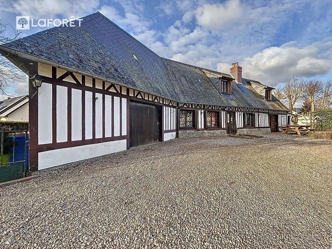 Maison à GRAINVILLE-LA-TEINTURIERE