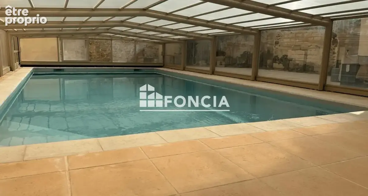 LUNEL CENTRE-VILLE Maison de Ville de 260 m2 avec Garage, cour et Piscine - photo 2