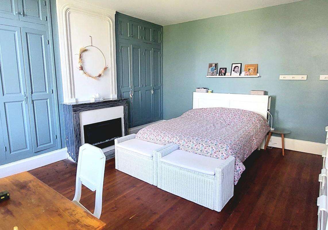 Maison à SAINT-PORCHAIRE