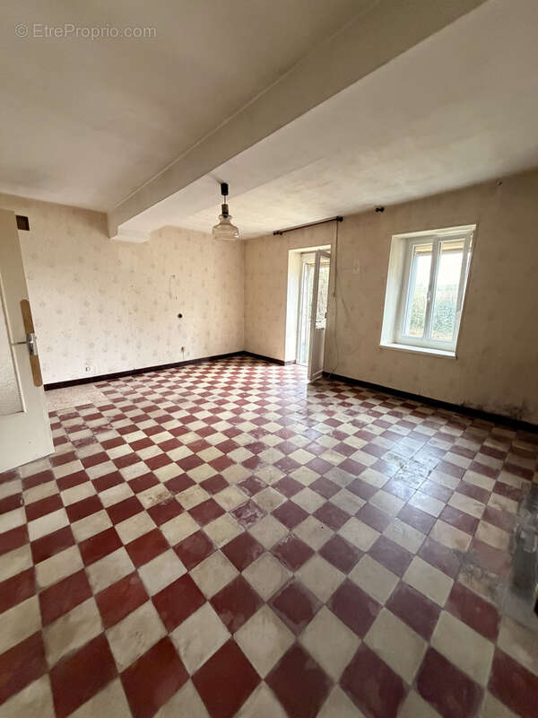 Maison à SAINT-QUENTIN