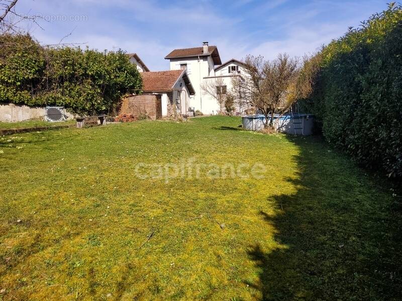 Maison à BELLEGARDE-SUR-VALSERINE
