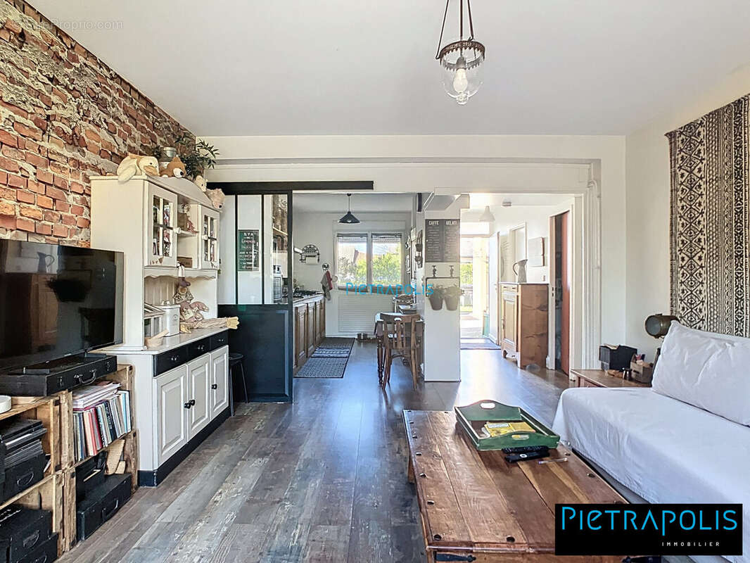 Appartement à SAINT-GEORGES-DE-RENEINS