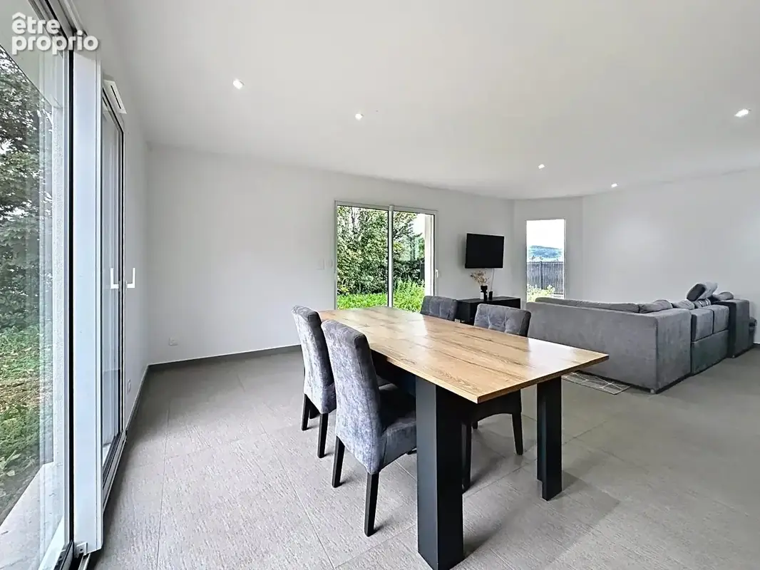 Maison 5 pièces 141 m² à vendre à Cournon-D'auvergne (63800) - photo 5