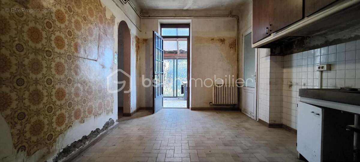 A vendre maison avec un jardin et 2 places de parking sur Vernègues - photo 10