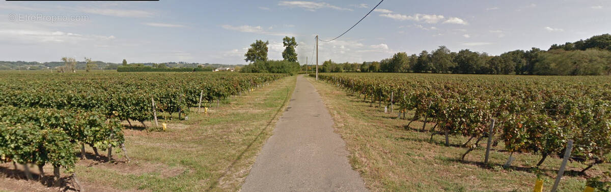 Maison à SAINT-MAGNE-DE-CASTILLON