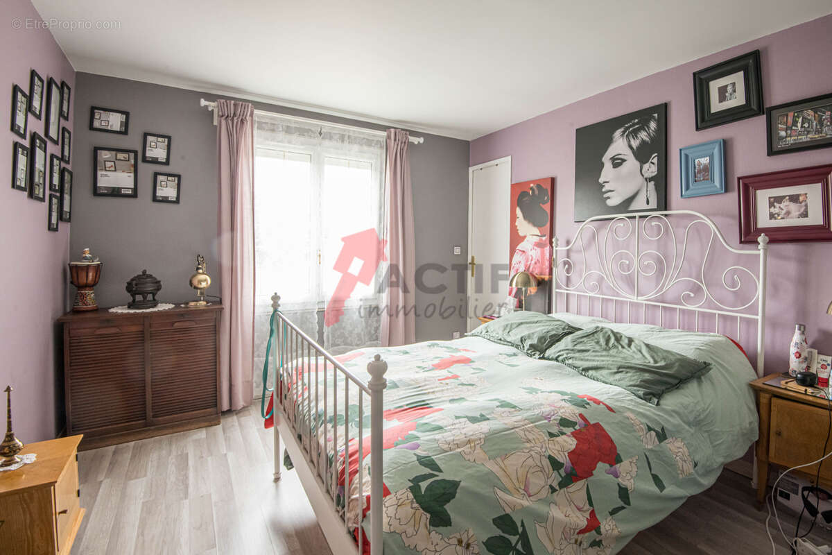 Maison à COURCOURONNES