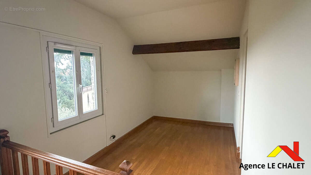 Maison à VILLENEUVE-LE-ROI