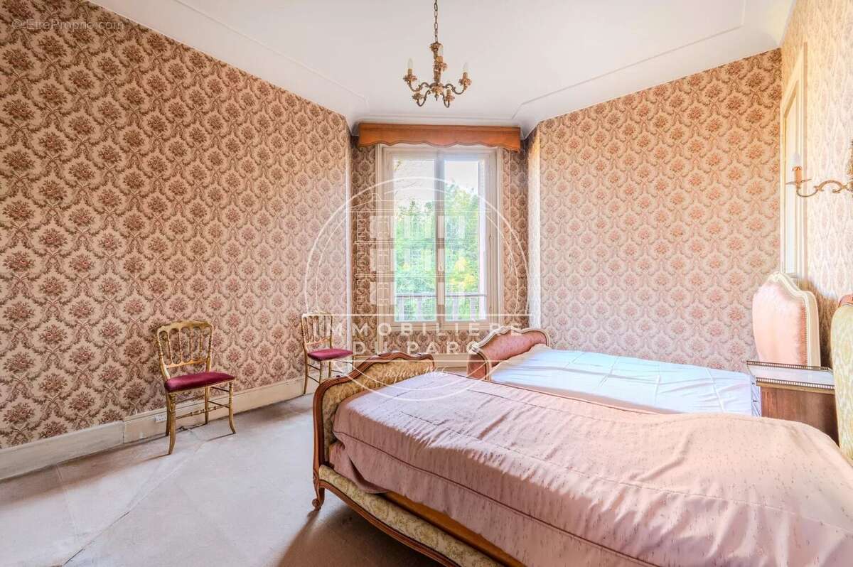 Maison à LE VESINET