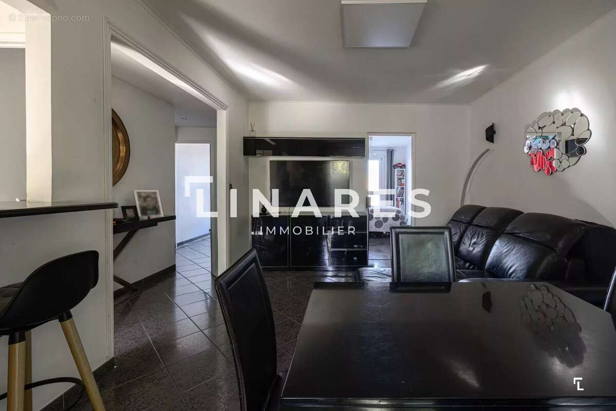 Appartement à MARSEILLE-12E