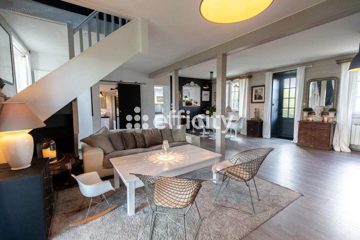 Maison à LANDUNVEZ