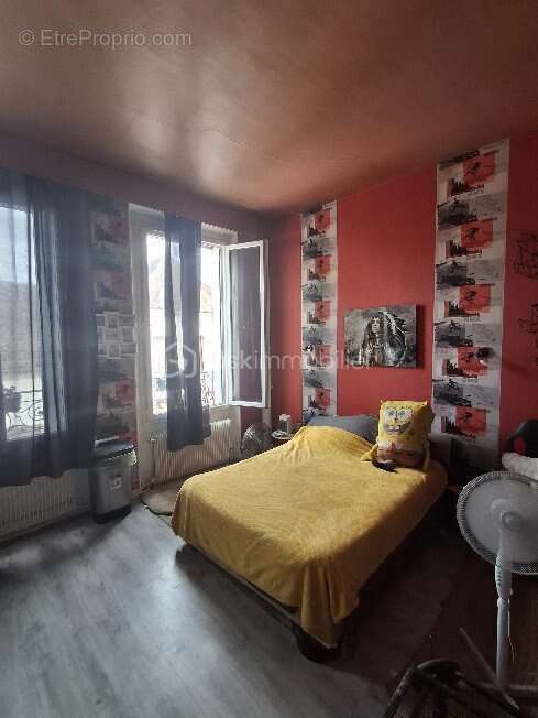 Maison à VILLENEUVE-L'ARCHEVEQUE