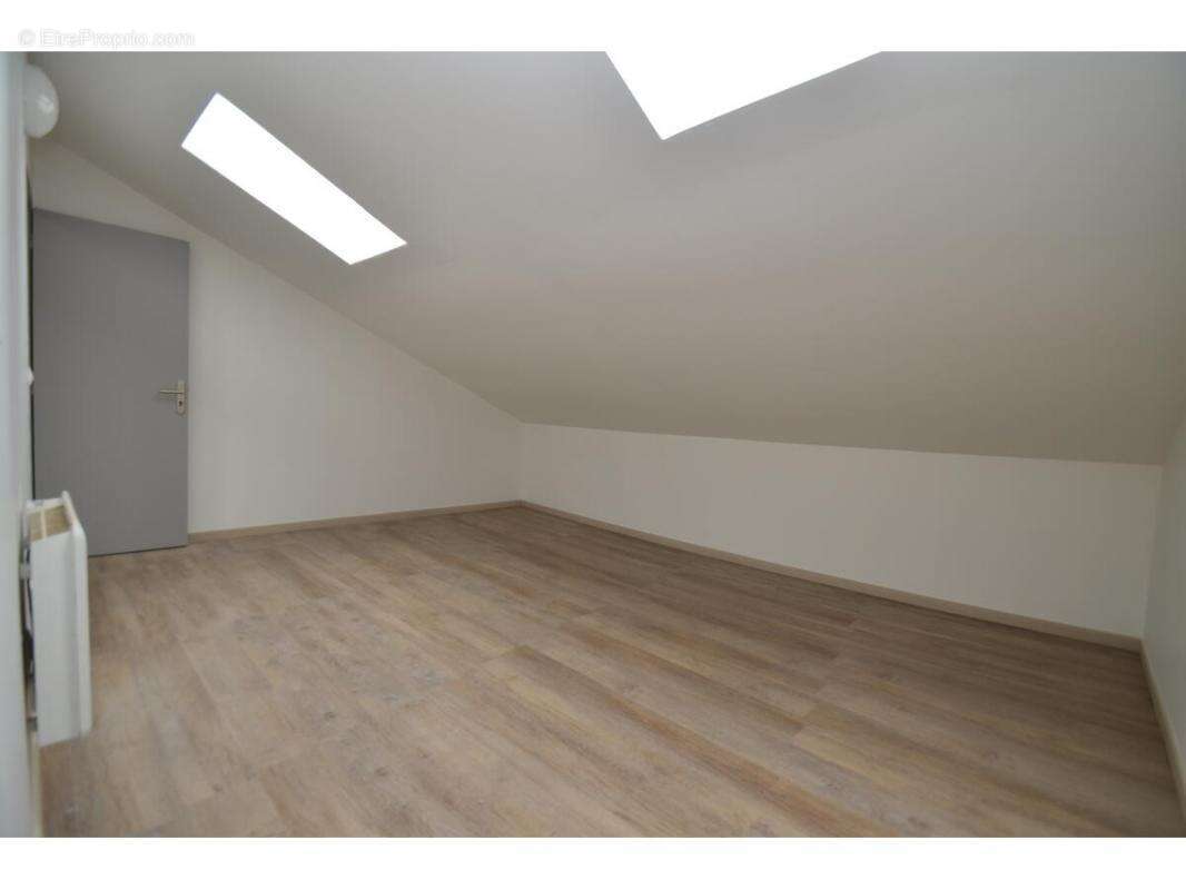 Appartement à MOULIN-NEUF