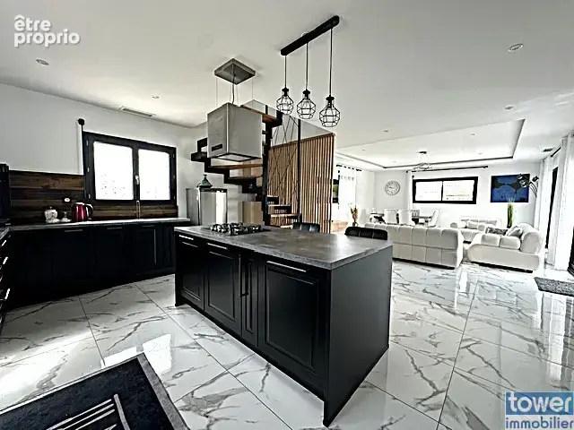 ST HILAIRE à 5 mn de Muret Maison Contemporaine en T5 Récente de 144 m2 avec Garage et Piscine sur Terrain de - photo 9