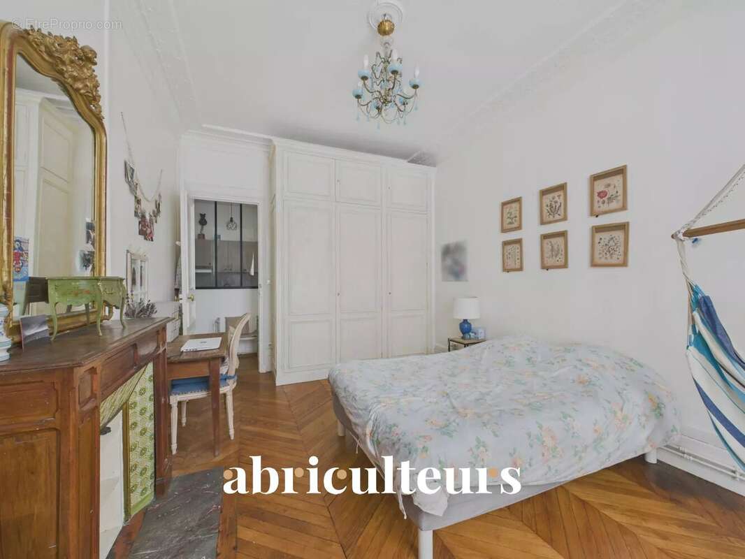 Appartement à PARIS-6E