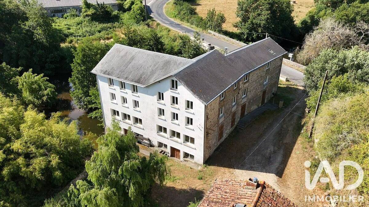 Photo 1 - Maison à CHARROUX
