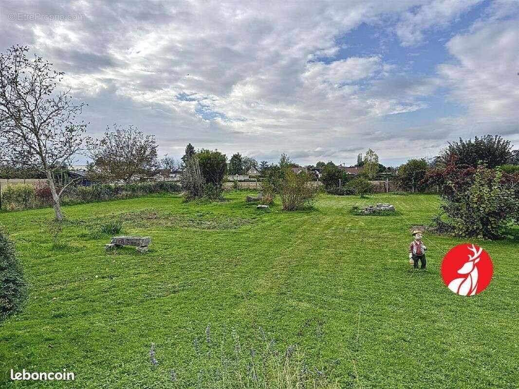 Terrain à bâtir de 503 m² à CHAILLY-EN-BIERE (77) - photo 2