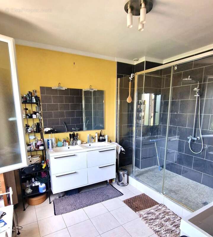 Appartement à VITRY-SUR-SEINE