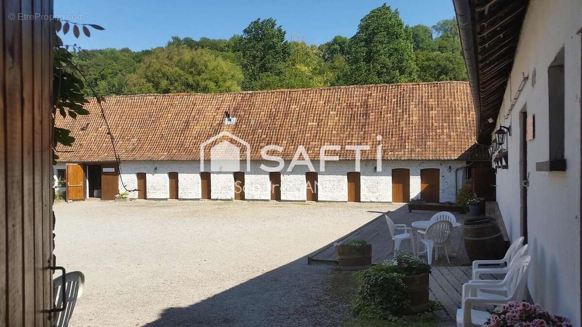 Maison 290 m² à Clenleu  - photo 3