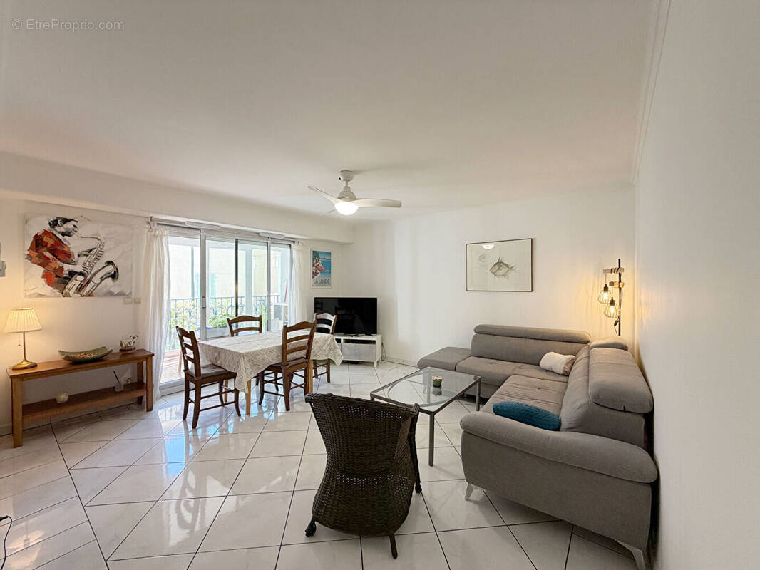 Appartement à HYERES