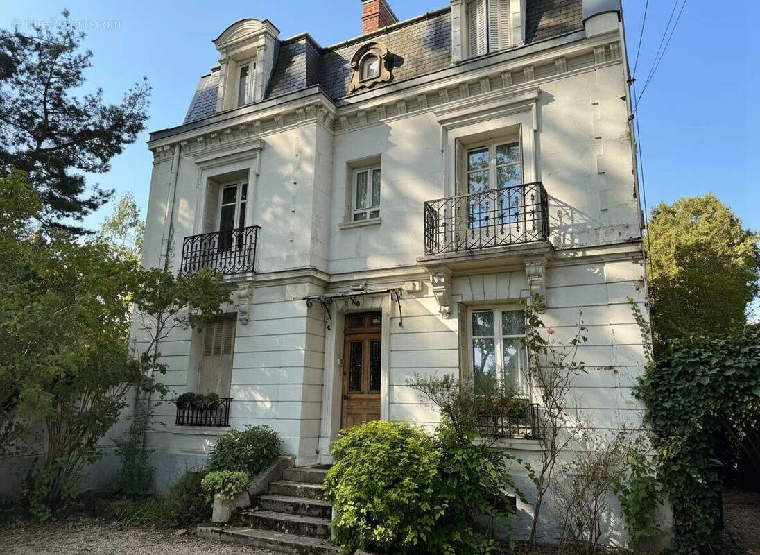 Maison à DAMMARIE-LES-LYS