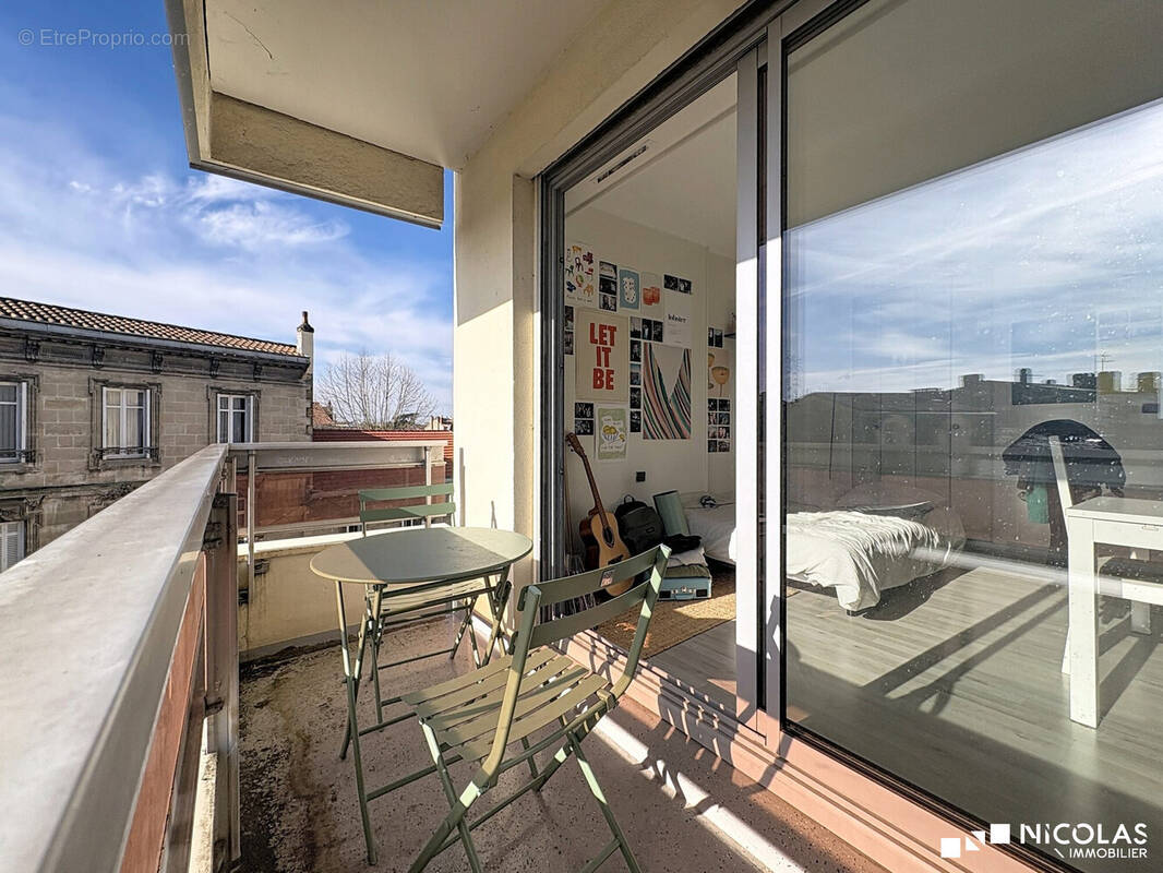 Appartement à BORDEAUX