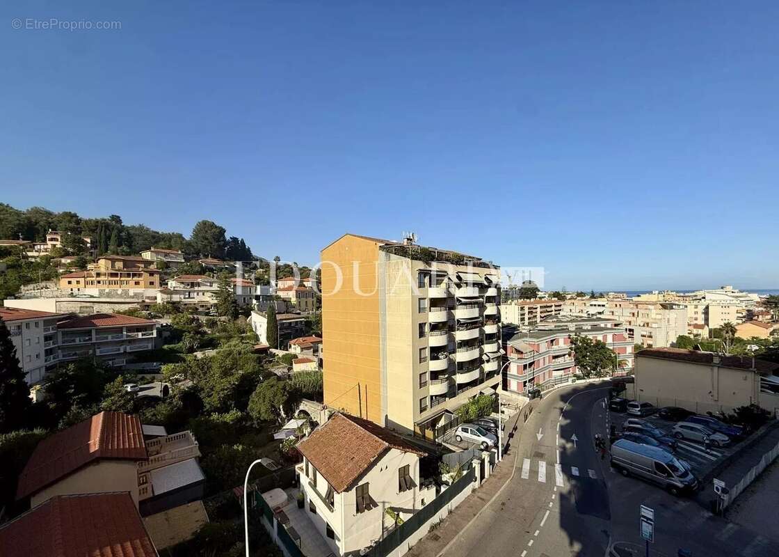Appartement à ROQUEBRUNE-CAP-MARTIN