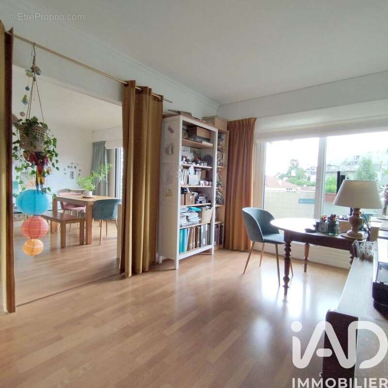 Photo 9 - Appartement à LE PLESSIS-ROBINSON