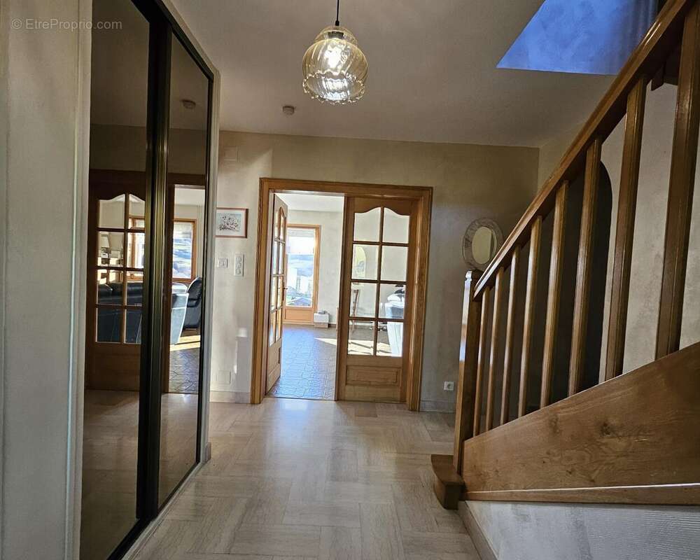 Maison à LE SYNDICAT