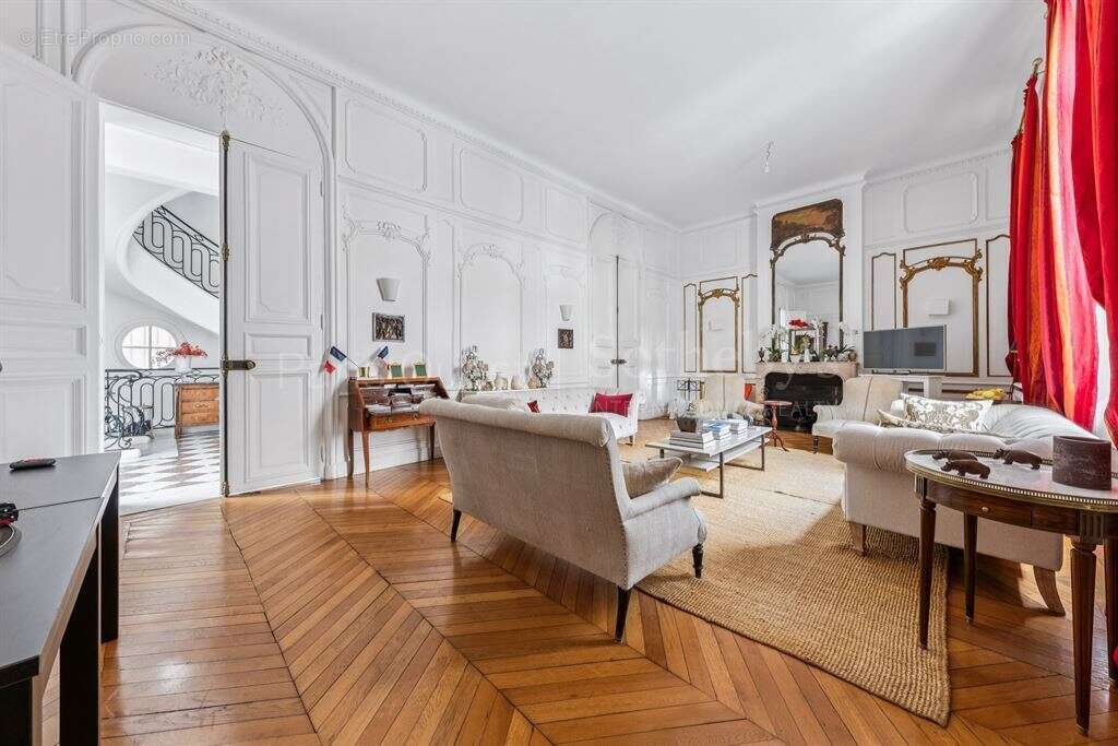 Maison à PARIS-16E