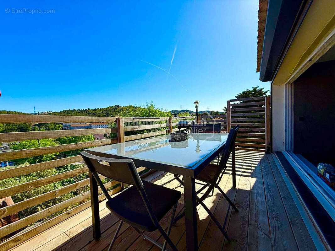 Appartement à LE ROVE