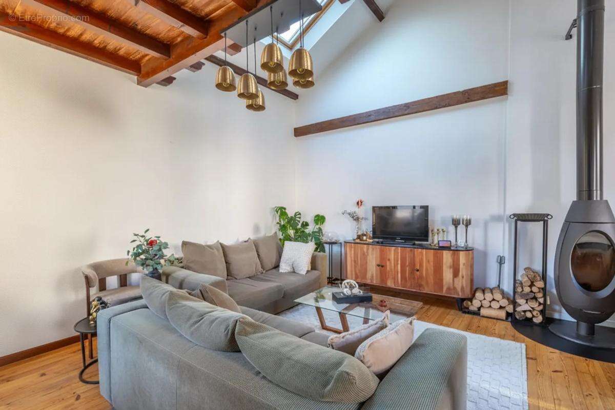 Maison à LYON-8E