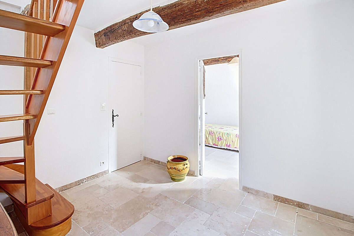 Maison à LORGUES