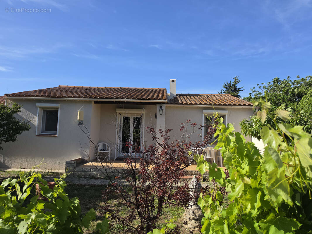Maison à MOURIES