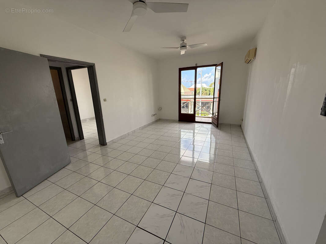 Appartement à SAINT-DENIS
