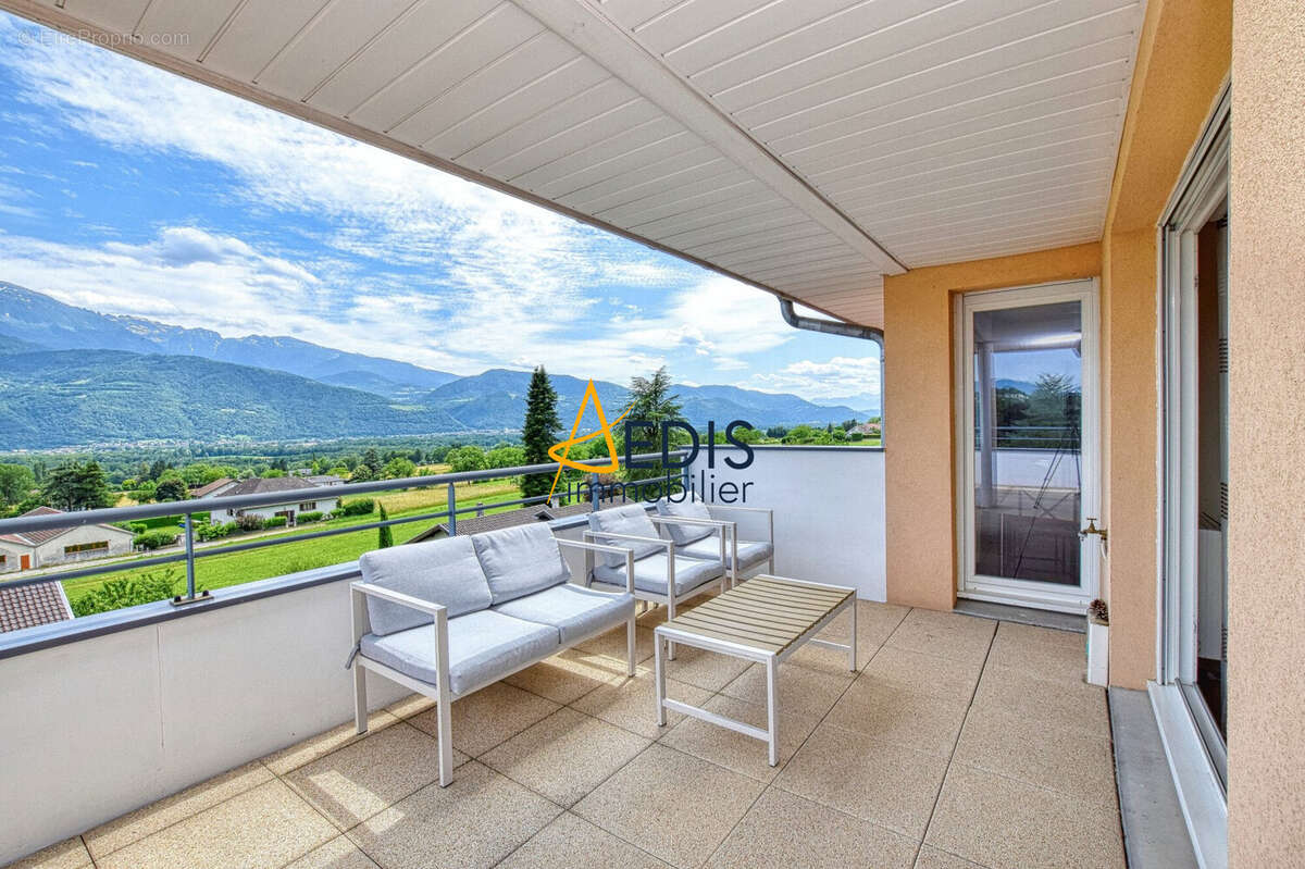 Appartement à SAINT-ISMIER