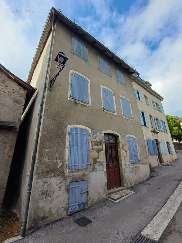 Maison à MONCEAUX-SUR-DORDOGNE