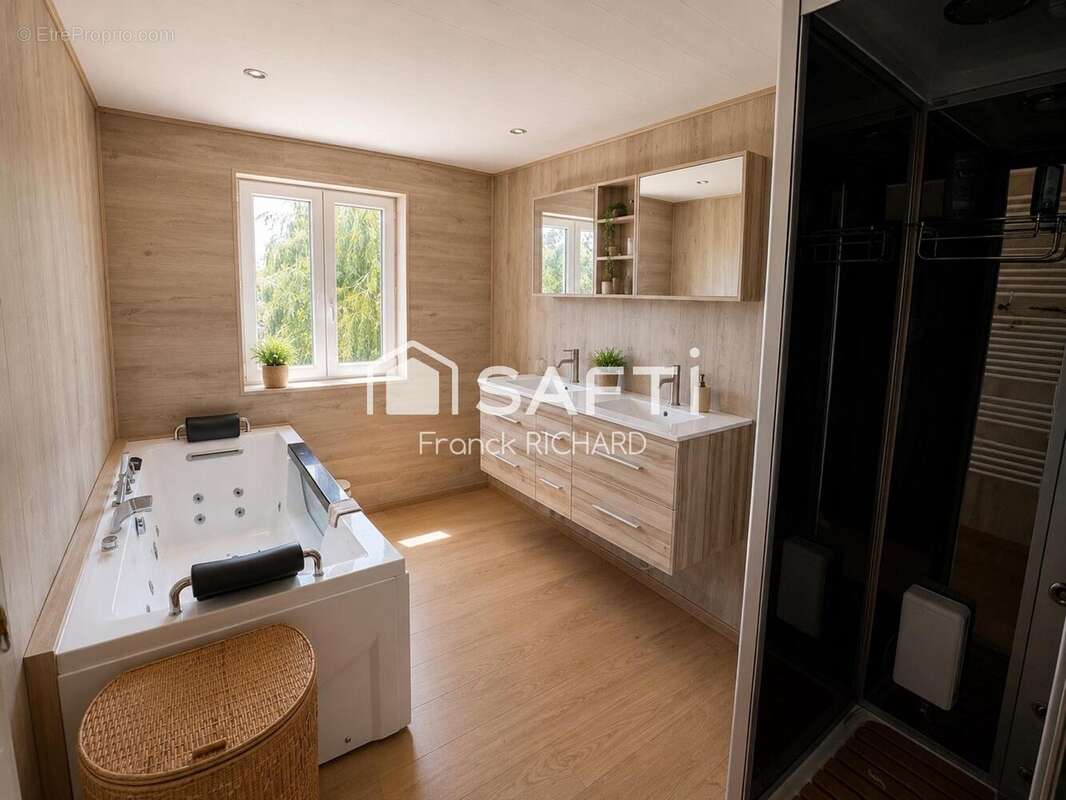 Photo 6 - Maison à CREVECOEUR-LE-GRAND