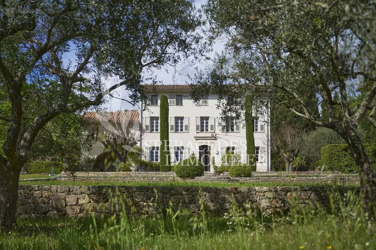 Maison à PEYMEINADE